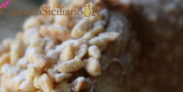 Cannolo siciliano alla nocciola